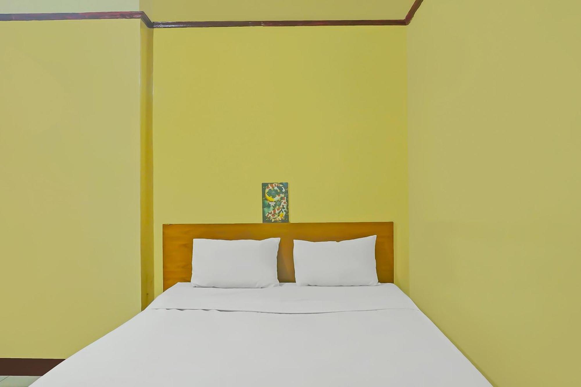 Spot On 92466 Adam Kost Syariahnearwisata Jembatan Barito Hotel Banjarmasin  Exterior photo