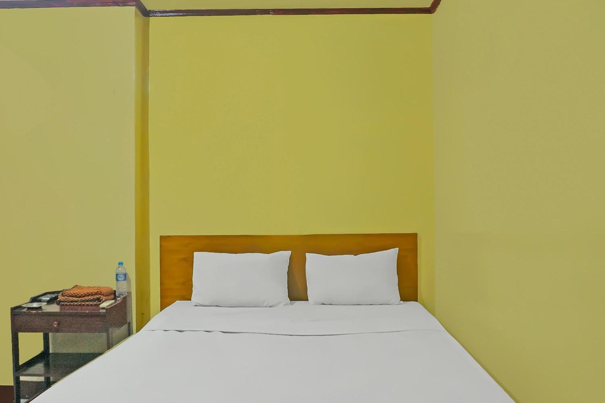 Spot On 92466 Adam Kost Syariahnearwisata Jembatan Barito Hotel Banjarmasin  Exterior photo